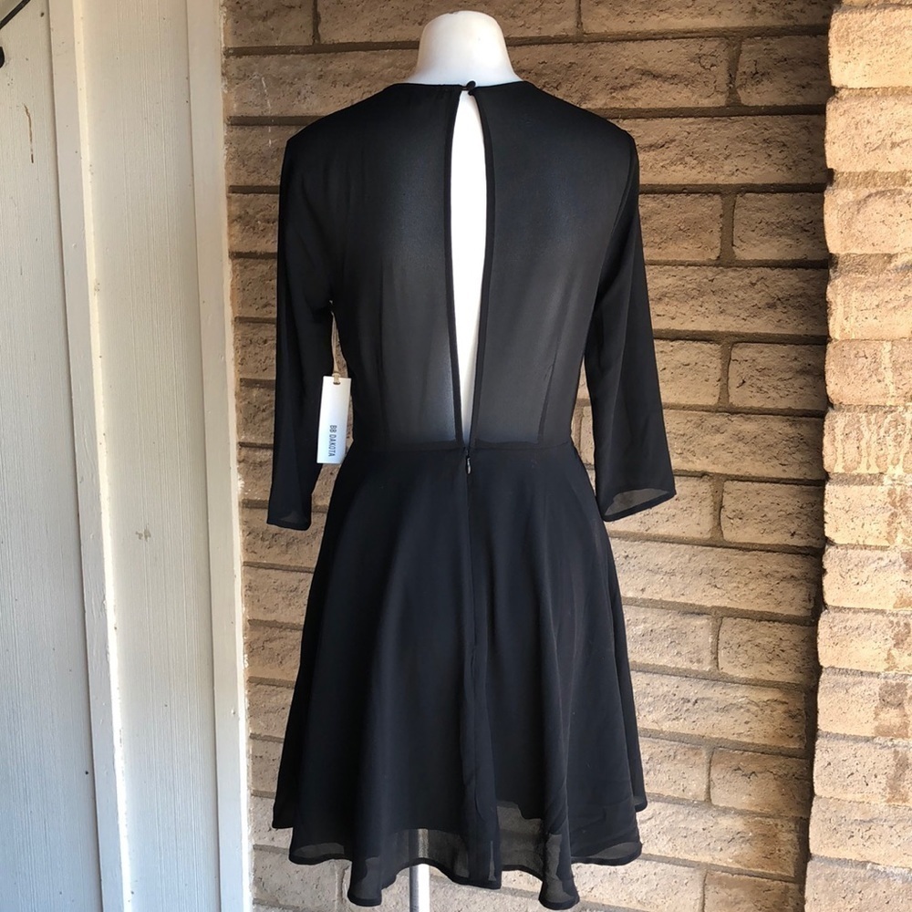 BB Dakota Shaelei Black Cocktail Dress Size 4 Sultry Back Cutout NWT’s - Picture 2 of 8